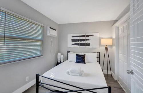 Rustic Retreats Spacious 1BR For 4 guests In The Heart of Fort Lauderdale - Foto 3