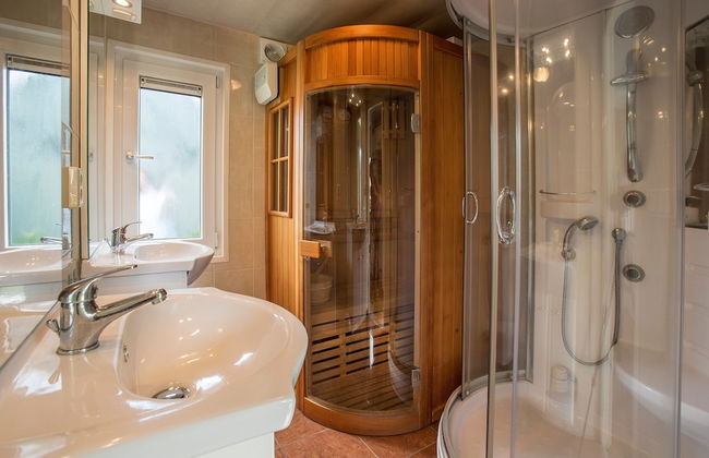 Luxe Chalet w/ Sauna - Foto 15