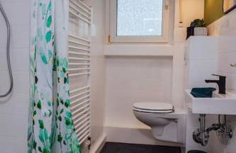 Green & Modern - City - Netflix - WiFi - 2 Person - Foto 8