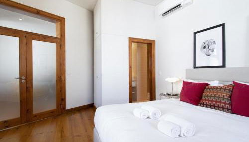 Chiado Stylish Bright Apt with AC - Photo 4