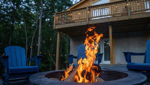 The Wilderness Cabin - Shenandoah Getaway - HotTub, Arcade, RiverAccess - Foto 3