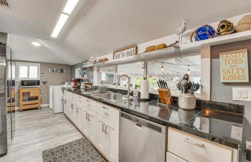 Family Home with Private Pool 24 Mi to Disney! - Foto 13