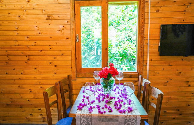 Nora Villa Bungalows - Photo 3