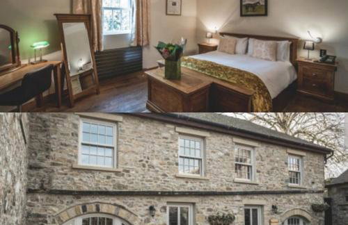 The Saddle Room - Photo 1