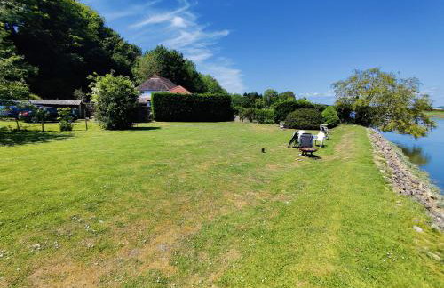 Historic river side cottage - top apartment - Foto 38