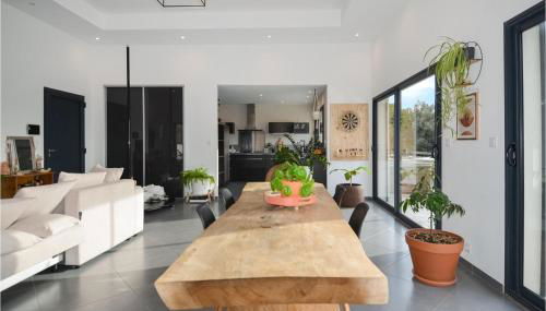 Gorgeous Home In Saint-Nazaire - Foto 5