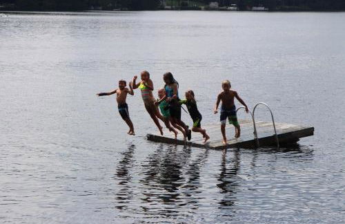 FL Quintessential LAKE HOUSE close to Bretton Woods Santas Village and Forest Lake State Park - Foto 40