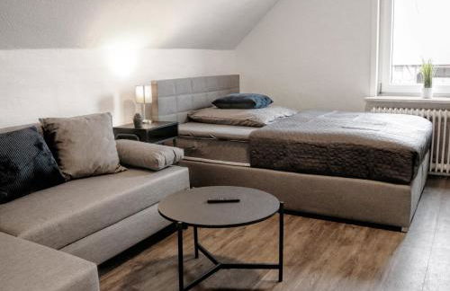 LIGHTPLACE • Größere Gruppen • 4 Einzelzimmer • Boxspring • Smart TV • Biergarten • Restaurant - Foto 33