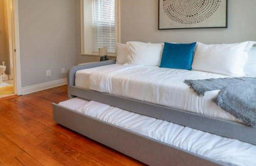 Classic Soulard 4BR Private Yard ABODEbucks - Foto 21