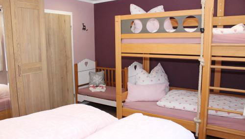 Bergflügel Fewo, Schwimmbad, Sauna, Skilift - Foto 2, wardrobe