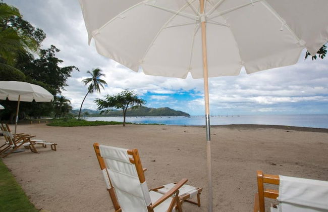 Luxe! Impressively designed 2nd-floor unit in Coco done in red and orange hues - Photo 33