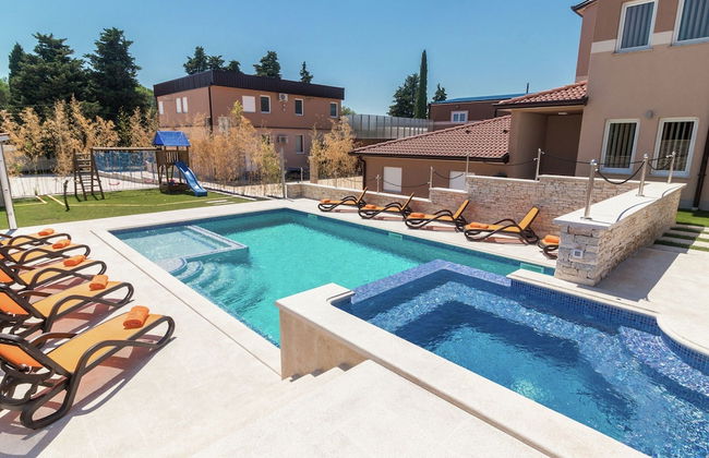 Villa in Pula With Pool Near Roman Arena - Photo 20