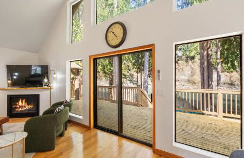 Riverfront w Cedar Hottub, Sauna, Movie Theatre - Photo 74