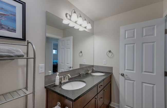 47MF - WiFi - Lakefront - Sleeps 6 - Foto 18