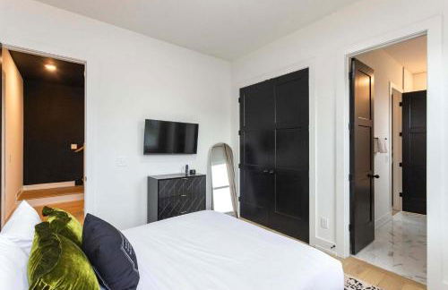 Rooftop Deck Hot Tub Fire pit Sleeps 10 - Foto 36