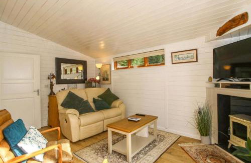 Astbury Falls Luxury Retreats - Photo 29