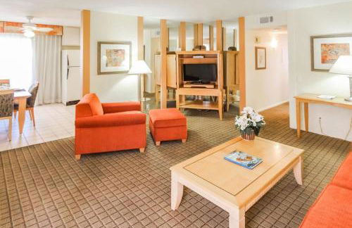 Desert Vacation Villas 2BR Apartment with Resort Access - Foto 5