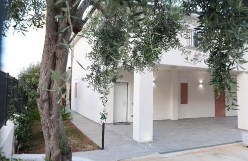 Twins House Vacation Home - Foto 4