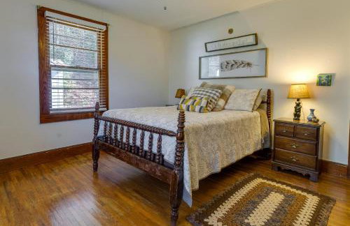 Pet-Friendly Topton Home with Patio, Deck and Views! - Foto 13