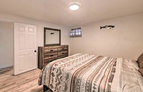 Near Kenai River Anglers Escape in Soldotna - Photo 22