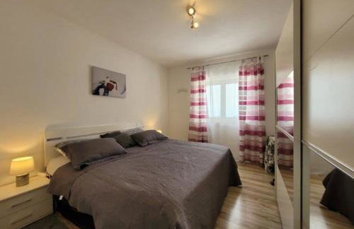Apartment für 4 Personen mit Jacuzzi und Pool - Foto 4