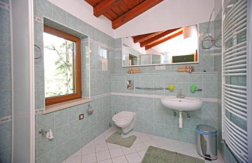 Gorgeous Apartment In Trget - Foto 31