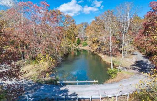 2 Homes Mentone Getaway - Riverfront & Near Parks - Foto 1