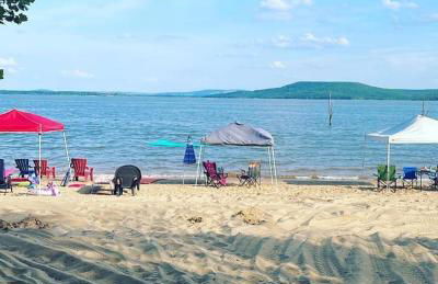 Owl Hoot Lake Retreat- Dock, beach & wooded haven! - Foto 5