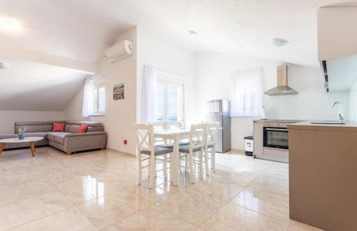 Villa Ana perfect for families with kids and groups,House with heated Pool - Photo 77