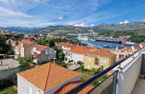 Apartments Mak & Lux - sea & sunset top view - Photo 34