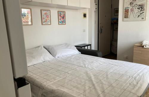 Monolocale con ampio terrazzo - Foto 10