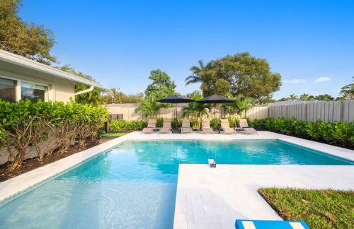 Coastal Palms House - Photo 44