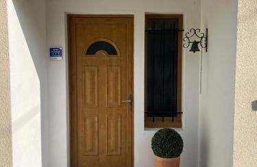 Les Mazades à 10 min de Périgueux avec piscine chauffée, meublé de tourisme classé 3 étoiles - Foto 20