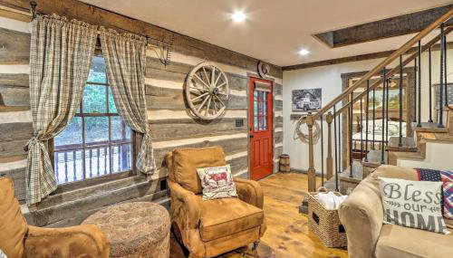 Cozy Creekside Mountain Escape w/ Hot Tub! - Foto 5