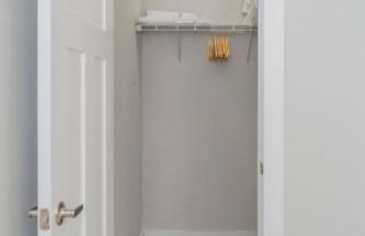 CozySuites Music Row Spacious 2BR free parking 25 - Foto 15