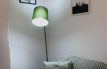 Modern 3-BR Home on Edge of City Center With Free Parking - Foto 9