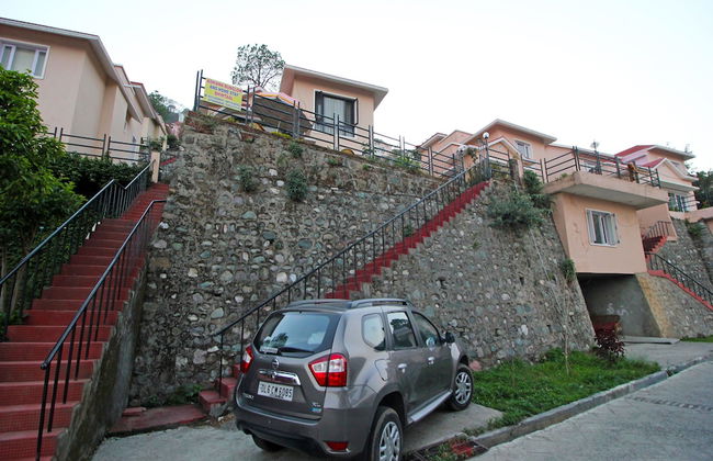 OYO 9399 Home Valley View 2BHK Villa Sattal - Foto 15