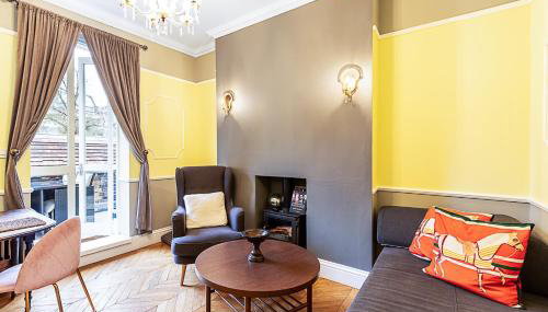 Bright 1BR + Balcony by Hyde Park - Foto 2