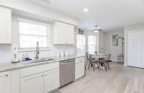 Sojourn Delightful Family Home Sleeps 6 - Foto 15