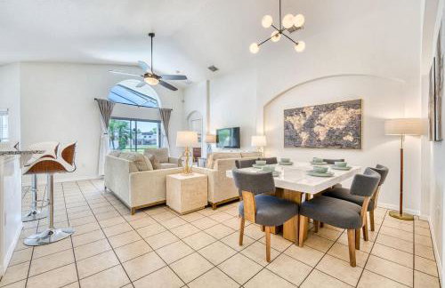 Private Pool Getaway Near Theme Parks - Foto 39