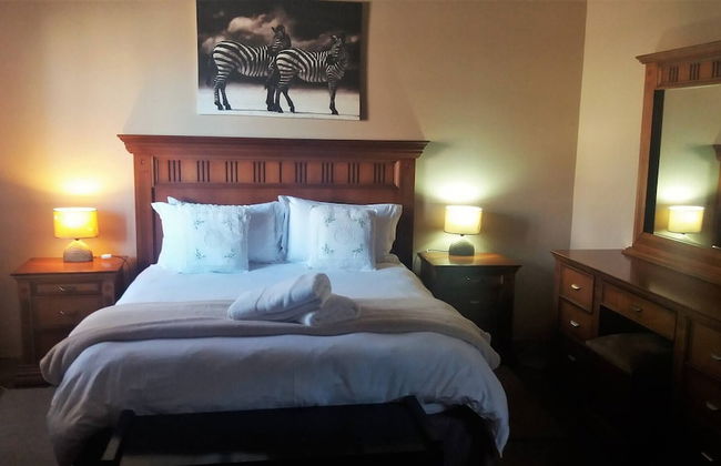 "room in B&B - Room for 6 - Amarachi Guesthouse in Swakopmund Namibia Near Beach and Malls!" - Photo 4