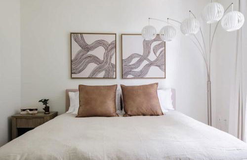 Balcony View and King Beds Walk to Golden 1 Center - Foto 45