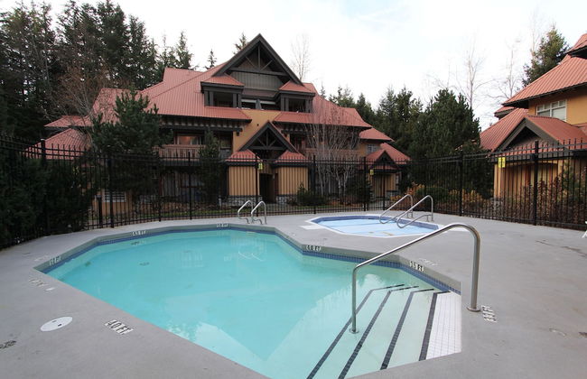 Sunpath Condos by Whistler Retreats - Photo 25