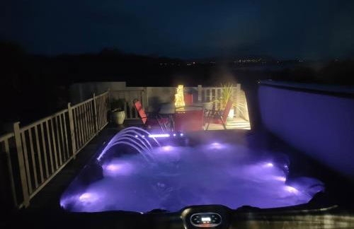 Blue Anchor House - Seaview, Hot Tub Apartments - Photo 47