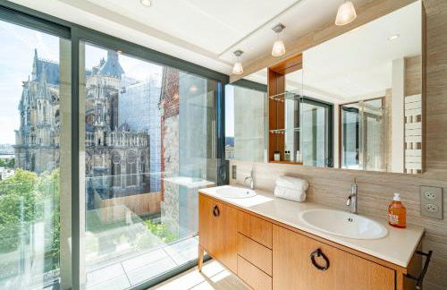 Les Suites 7 Anges - Vue Cathédrale, Parking & Centre Historique Reims - Foto 11