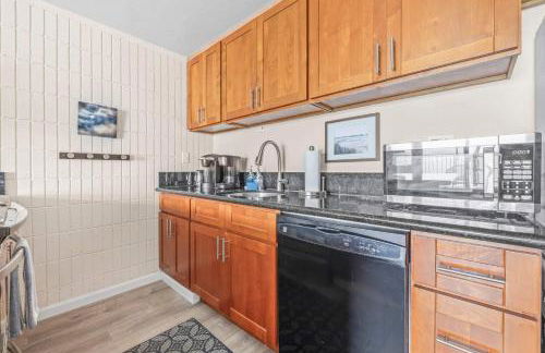 Condo on Beach with AC - Photo 14