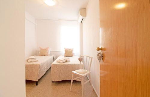 Global Properties, Practico apartamento con piscina en Residencial Brezo Canet - Foto 13