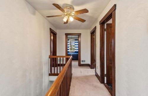 Cheerful 4BR Chalet with Seasonal Pool, Hot Tub - Foto 21