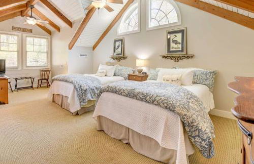 Lake Access and On-Site Creek Lake Toxaway Home! - Foto 13