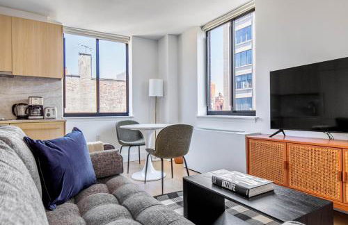 Chelsea 1br w doorman elevator nr High Line NYC-609 - Photo 1